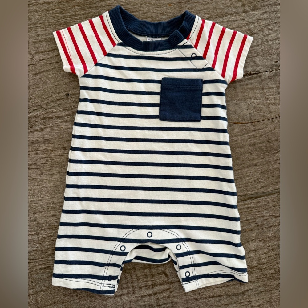 Nordstrom Baby short sleeve one piece striped romper size newborn NWOT